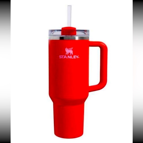 LIMITED EDITION Valentine’s Day Stanley❤️ - Picture 1 of 8